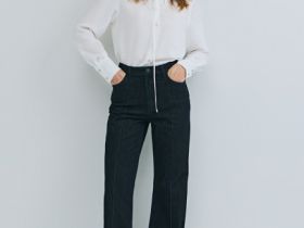 Блузка с декоративным цветком, Белый