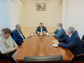 Ядерный центр и АГАТУ совместно займутся производством овощей в северных районах Якутии