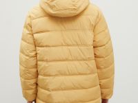 Утепленное пальто силуэта oversize