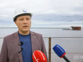 В русло реки вывели второй коффердам для строительства Ленского моста