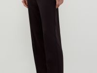 Зауженные брюки со стрелками