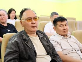 Сергей Местников наградил организаторов двух спартакиад в Якутии