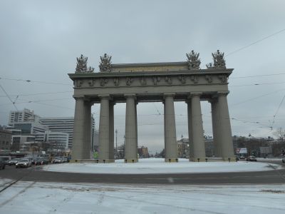 Ворота триумфальные Московские