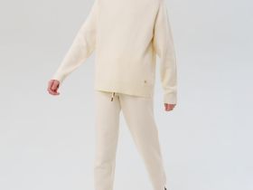 Комплект трикотажный для девочек: джемпер, брюки