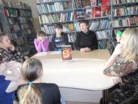 Верхнесинячихинская поселковая библиотека