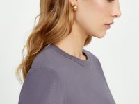 Футболка приталенного силуэта