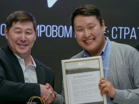 Стенд с якутскими фильмами вызвал интерес на азиатском кинорынке FILMART в Гонконге