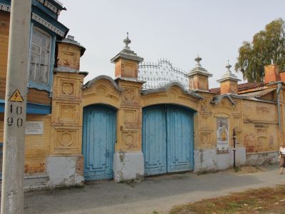 Ограда с воротами