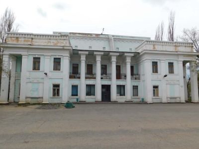 Кинотеатр "Сталгрэс" (ДК профтехобразования)