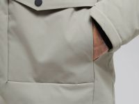 Утепленная куртка с капюшоном