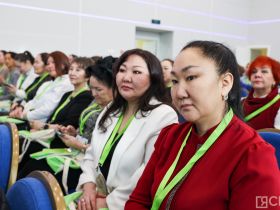 На форуме трудящихся женщин обсудили меры поддержки многодетных семей