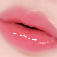 Увлажняющий бальзам для губ с ПДРН Milk Touch Glow Up Collagen Lip Balm Berry Tart