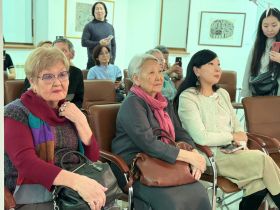 «Ожившая песнь Олонхо»: в Якутске открылась выставка к 95-летию Владимира Карамзина