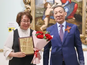 Музейным работникам Якутии вручили премии главы республики