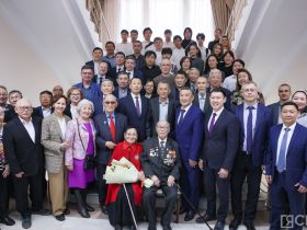 В Якутии чествовали легенду связи: Николаю Николаеву исполнилось 90 лет