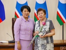 Государственные награды вручили медицинским работникам Якутии