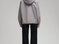 Ветровка с водоотталкивающим эффектом