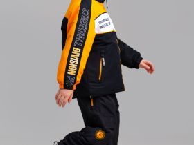 Куртка текстильная с полиуретановым покрытием для мальчиков