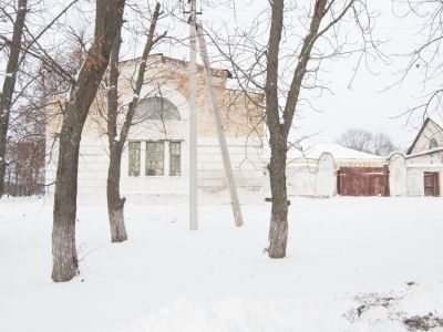 Здание конюшни-3