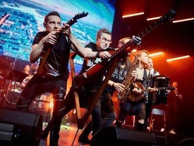 Новогодняя дискотека с Bis-Quit Band: Хиты 80-х, 90-х, 2000-х