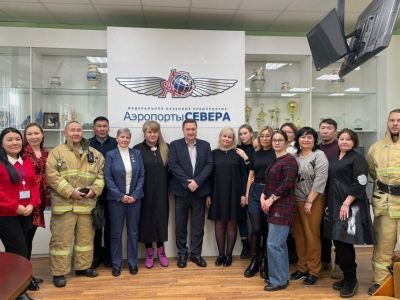 В Магане прошла встреча Марины Бахилиной с коллективом «Аэропорты Севера»