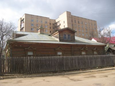 Дом Лебедевых