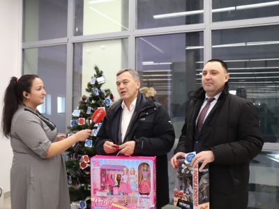 В Якутии стартовала благотворительная акция «Ёлка Добра» для детей, лишённых родительского внимания