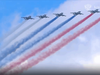 Видео. Пролетом авиации и триколором на небе над Москвой завершился парад Победы