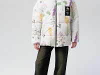 Куртка текстильная с полиуретановым покрытием для девочек