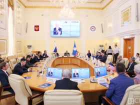 В Якутии чествовали легенду связи: Николаю Николаеву исполнилось 90 лет