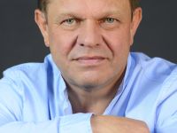 Лодейнопольский драматический театр-студия «Апрель»