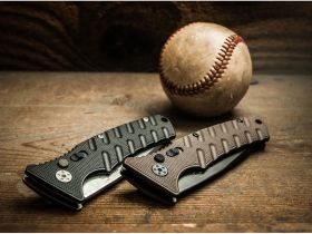 Автоматический складной нож Boker Strike Tanto, сталь AUS-8, рукоять алюминий, Coyote