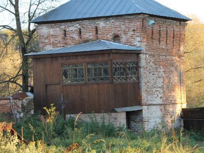 Стены и башни