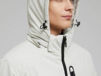 Утепленная куртка с капюшоном