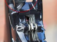 Стопорная клипса Shimano для фиксации болта калипера (черный)