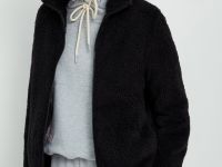 Меховая куртка с воротником-стойкой