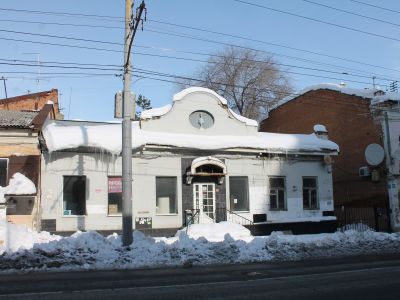 Одноэтажный каменный жилой дом. Классицизм