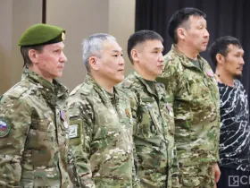 В Якутске вручили нагрудные знаки «Доброволец Донбасса» ветеранам СВО