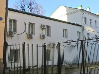 Флигель западный