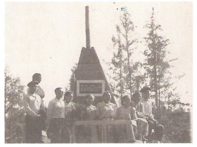 Памятное место расстрела борцов за власть Советов в 1922 г. На этом месте установлен обелиск