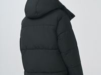 Утеплённая куртка с капюшоном, Черный