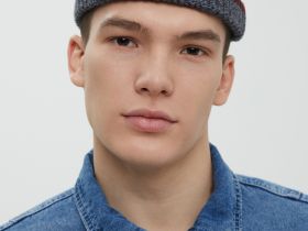 Вязаная шапка с шерстью