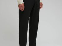 Брюки прямого кроя со складками