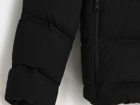 Пуховик с воротником-стойкой и капюшоном