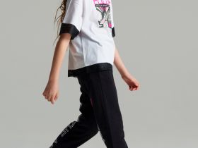 Кроссовки для девочек