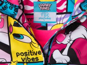 Куртка детская текстильная с полиуретановым покрытием для девочек (ветровка)