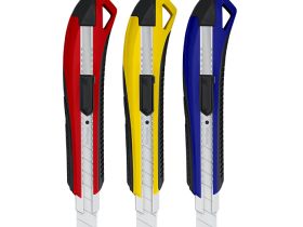 Нож канцелярский Berlingo "Razzor 300" 18 мм, auto-lock, металл. направл., мягкие вставки, красный,