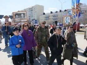 Фото. В Якутске акция «Бессмертный полк» собрала более 50 тысяч человек