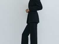 Расширенные книзу брюки, Черный