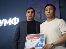 В Якутске чествовали призёров чемпионата России по вольной борьбе